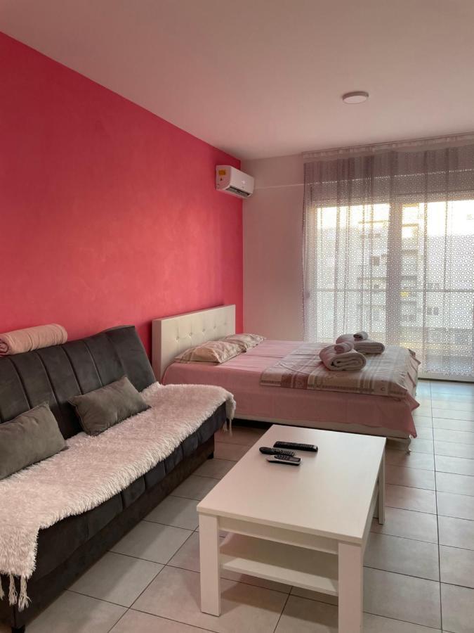 Naki Apartmani Podgorica Eksteriør billede